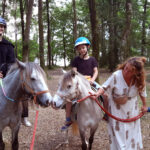 Balade à poney sortie en famille